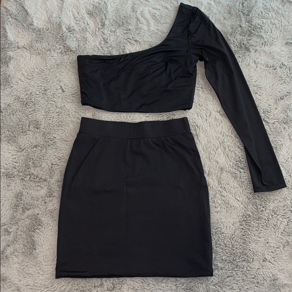 Black Two Piece Set